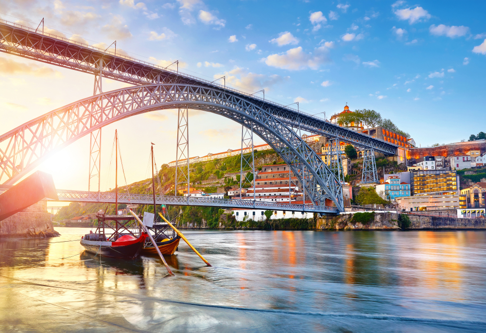 A Ponte D. Luis i é uma das grandes atrações do Porto