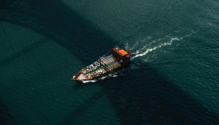 Cruzeiro no rio douro em barco rabelo.